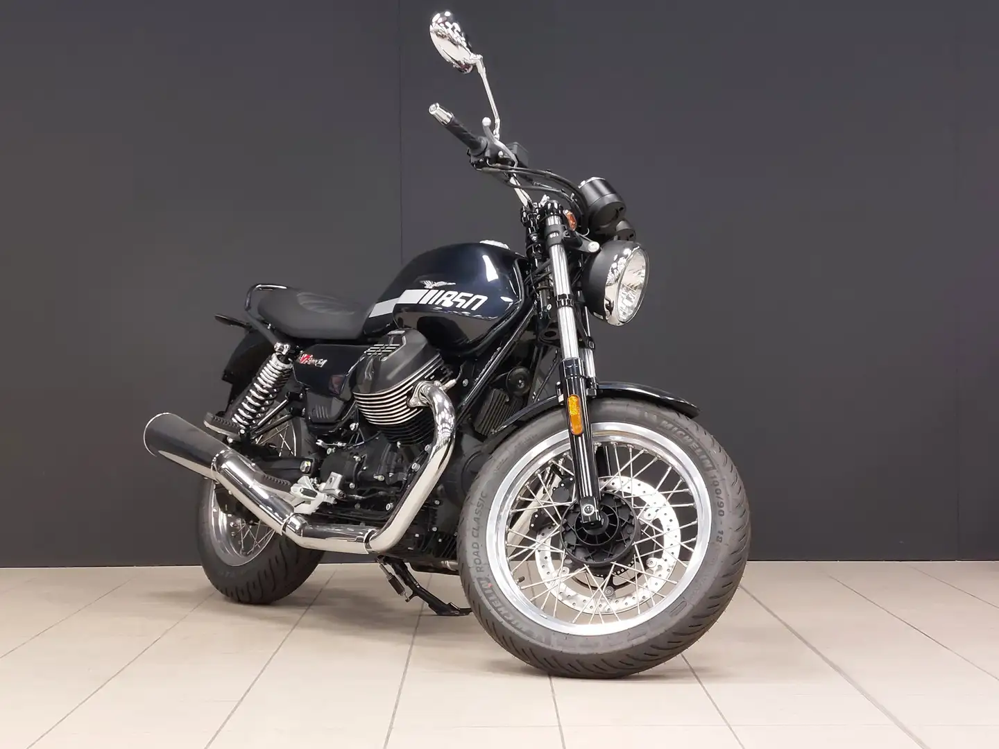 Moto Guzzi V 7 Albastru - 2