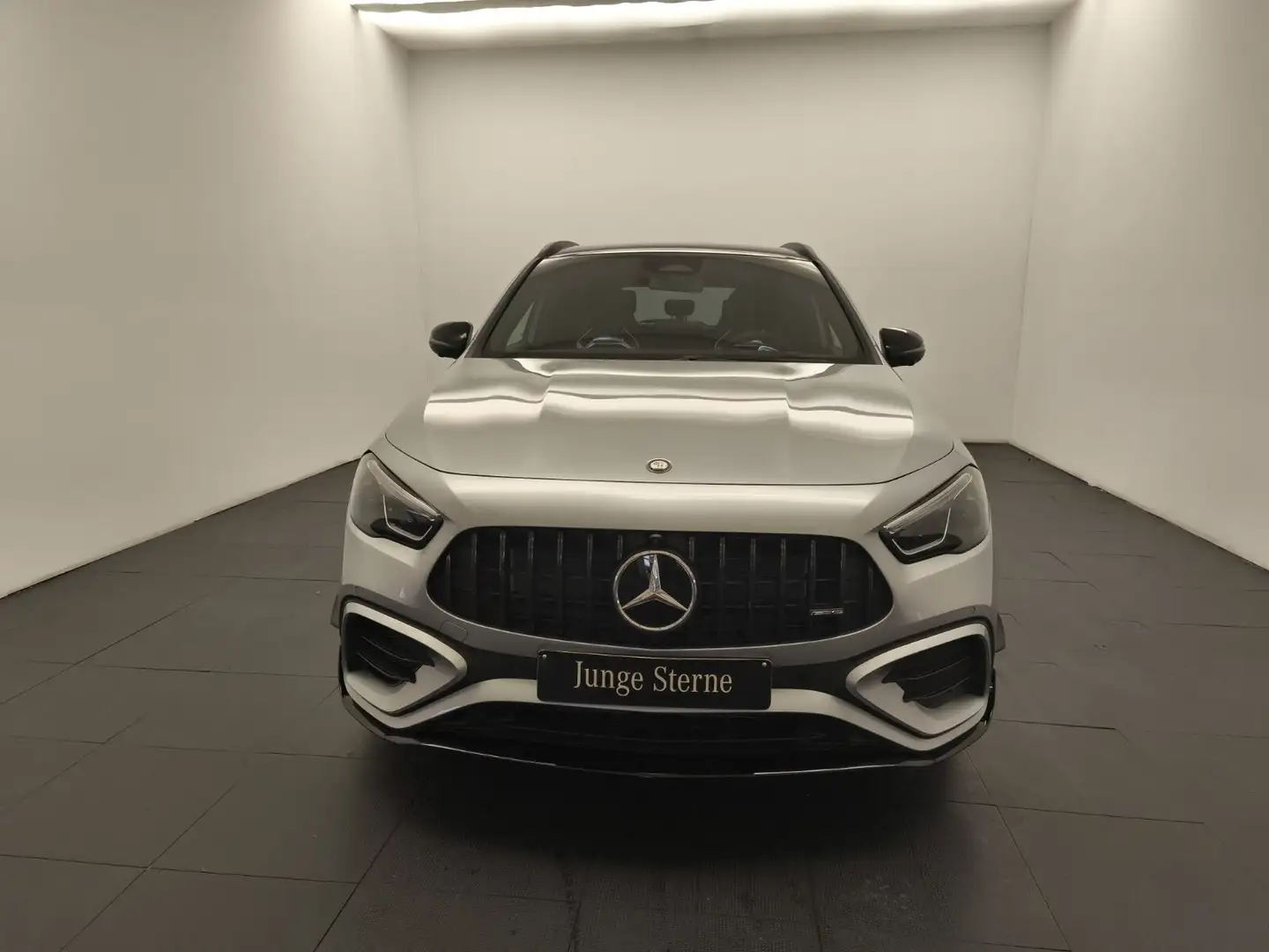 Mercedes-Benz GLA 45 S 4M+ Premium+ PerfoSitz Aero Sitzklima LED Silber - 2