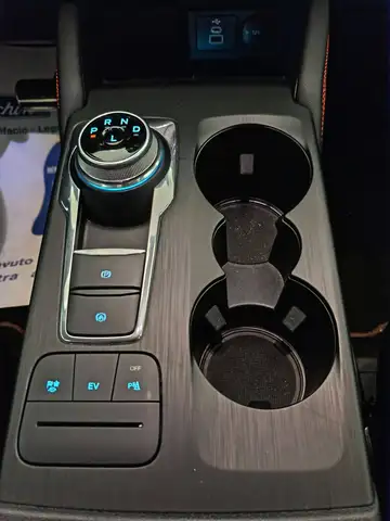Ford Kuga view 4