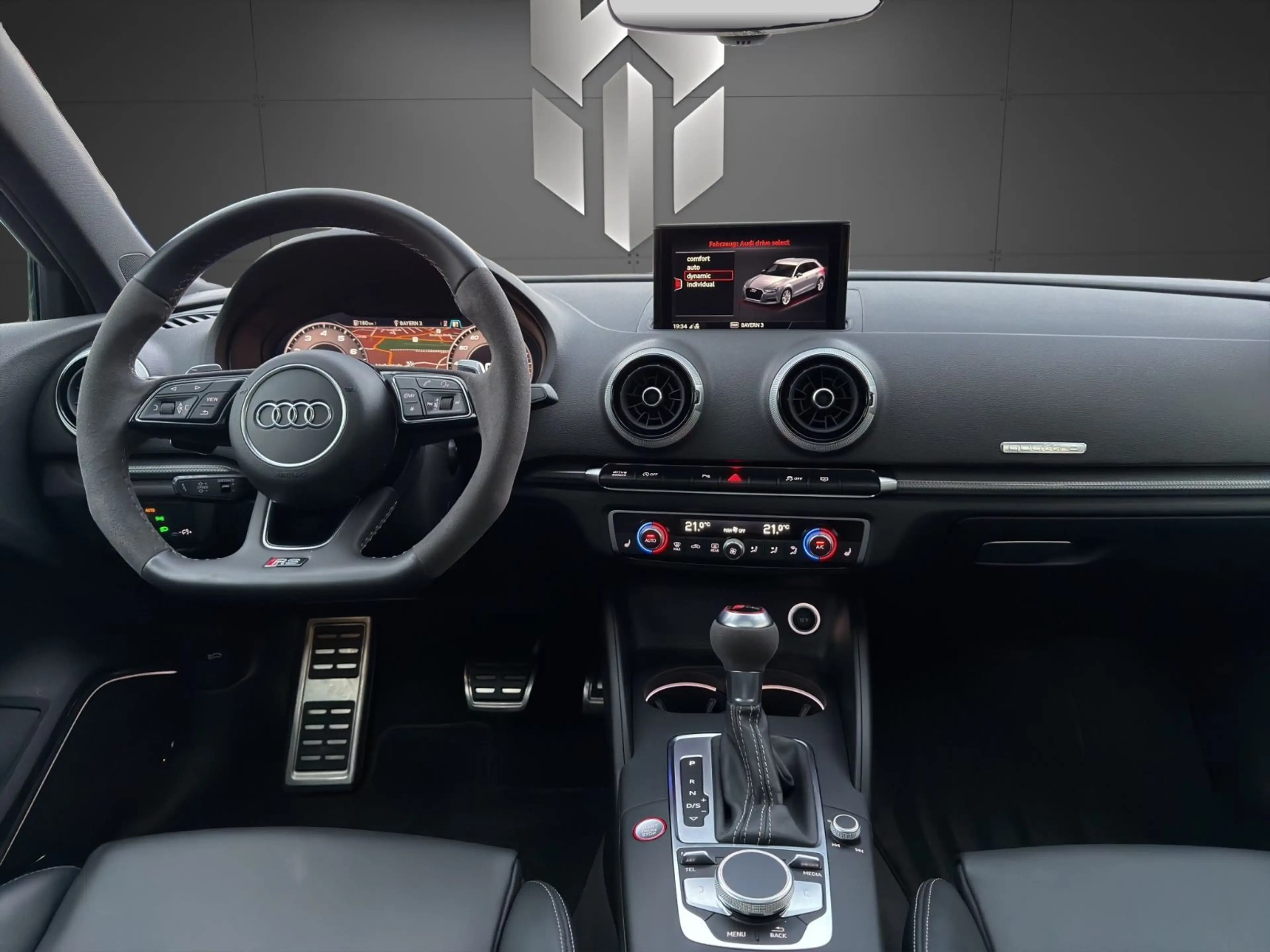 Audi RS3 Sportb.|Matrix|Pano|RS Sitze|B&O|Akrapo.|KW — photo 13