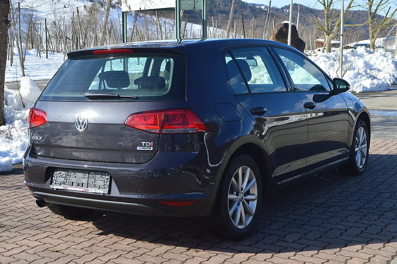 Volkswagen Golf Lounge 1,6 BMT TDI DPF+SHZ+PDC+TEL Grau - 2