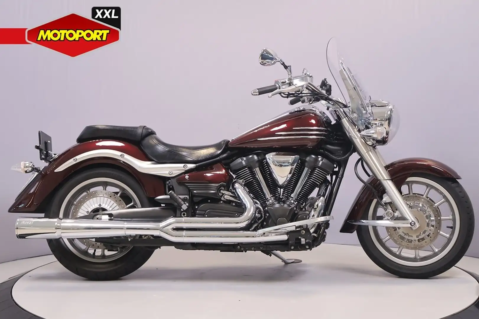 Yamaha XV 1900 MIDNIGHT STAR Red - 1