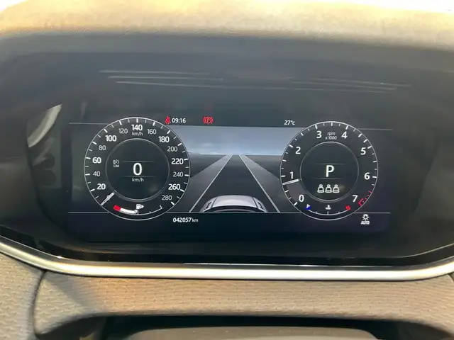 Land Rover Range Rover Evoque view 15