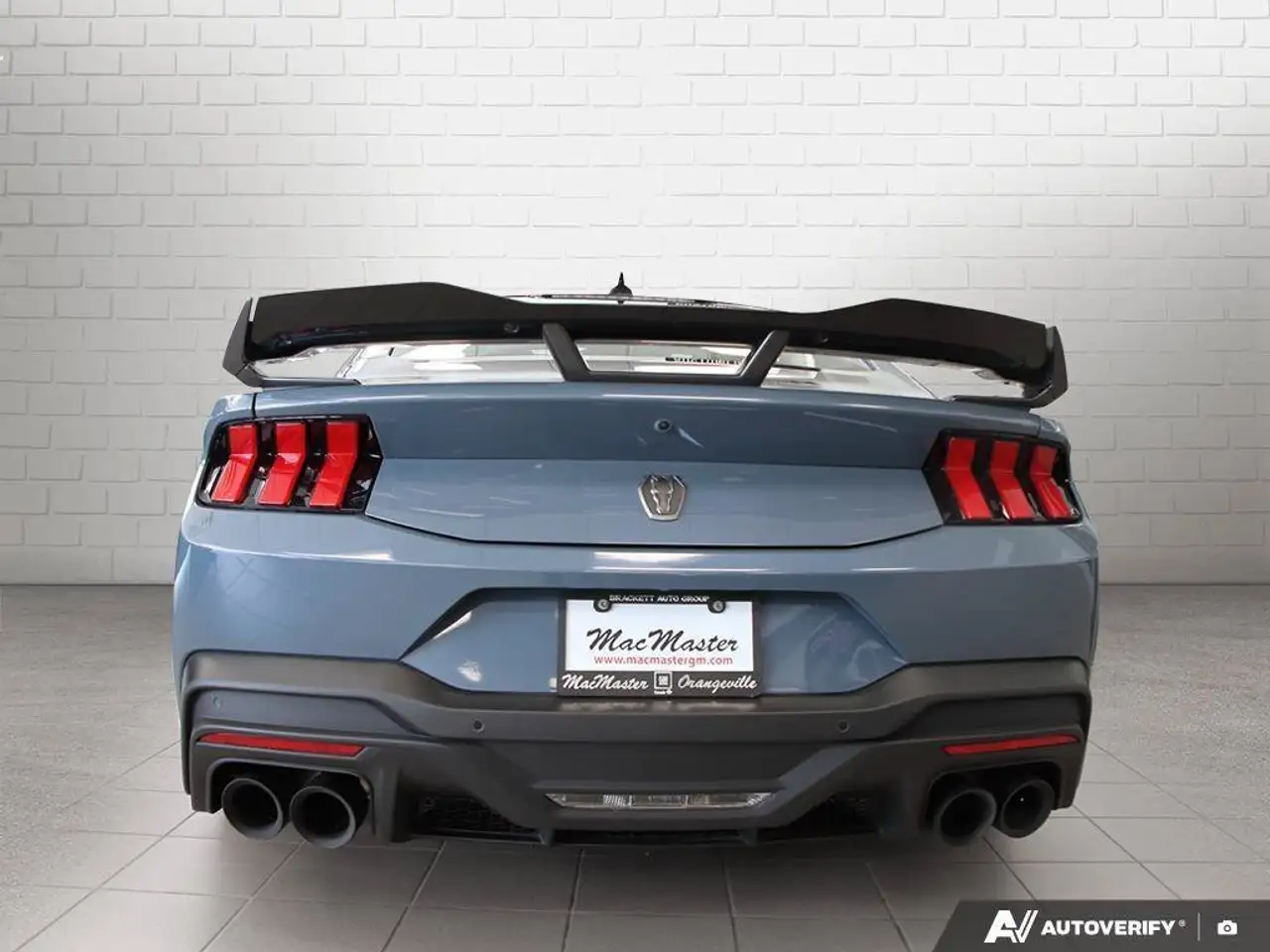 Ford Mustang photo Ford Mustang