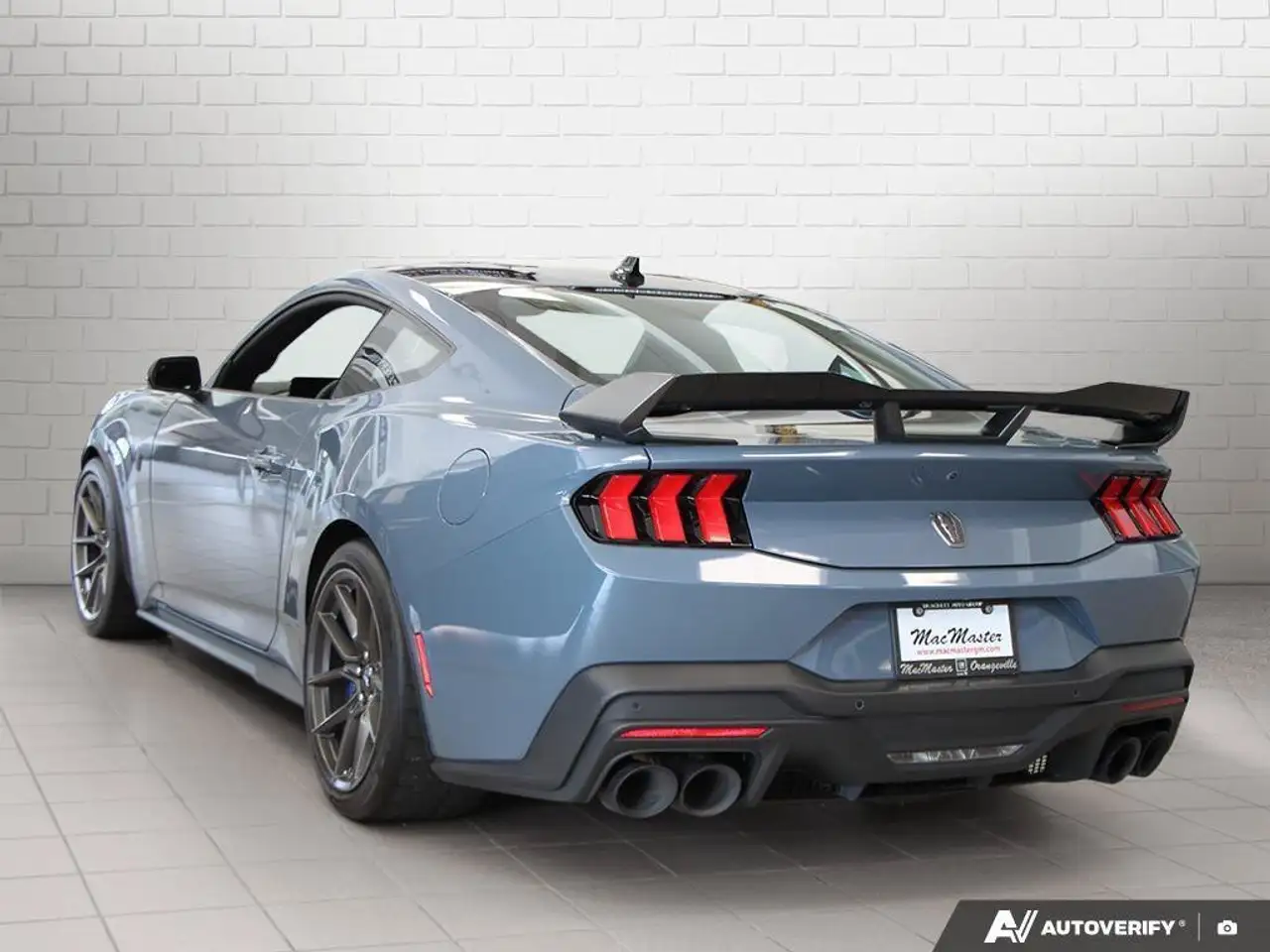 Ford Mustang photo Ford Mustang