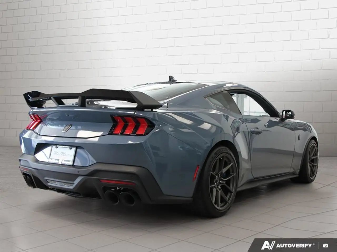 Ford Mustang photo Ford Mustang