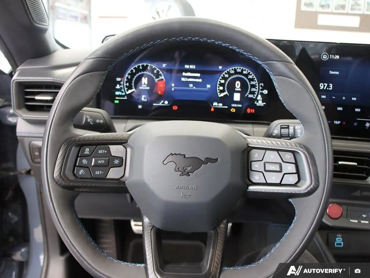 Ford Mustang photo Ford Mustang