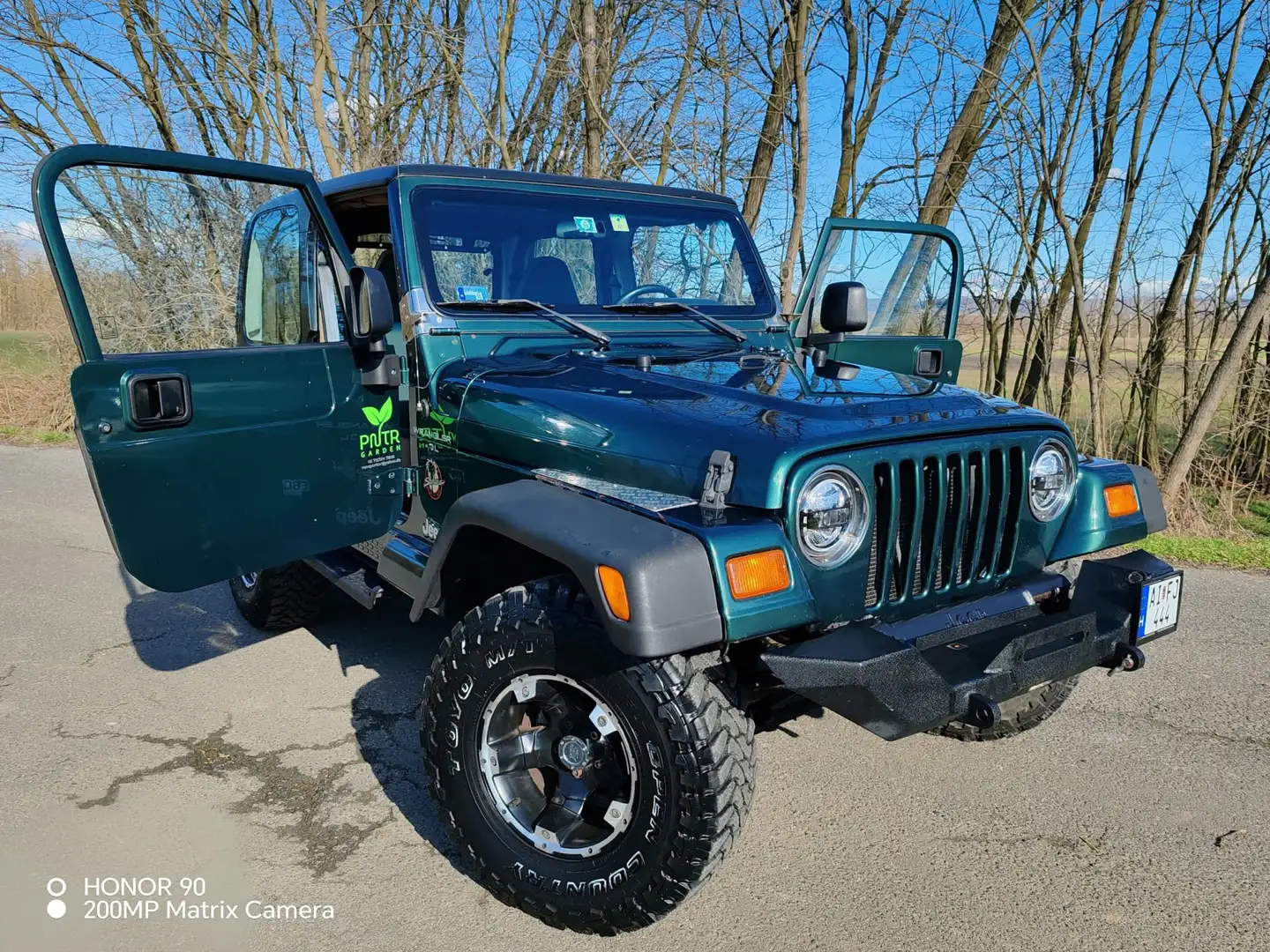 Jeep Wrangler 4.0 Sahara - 1