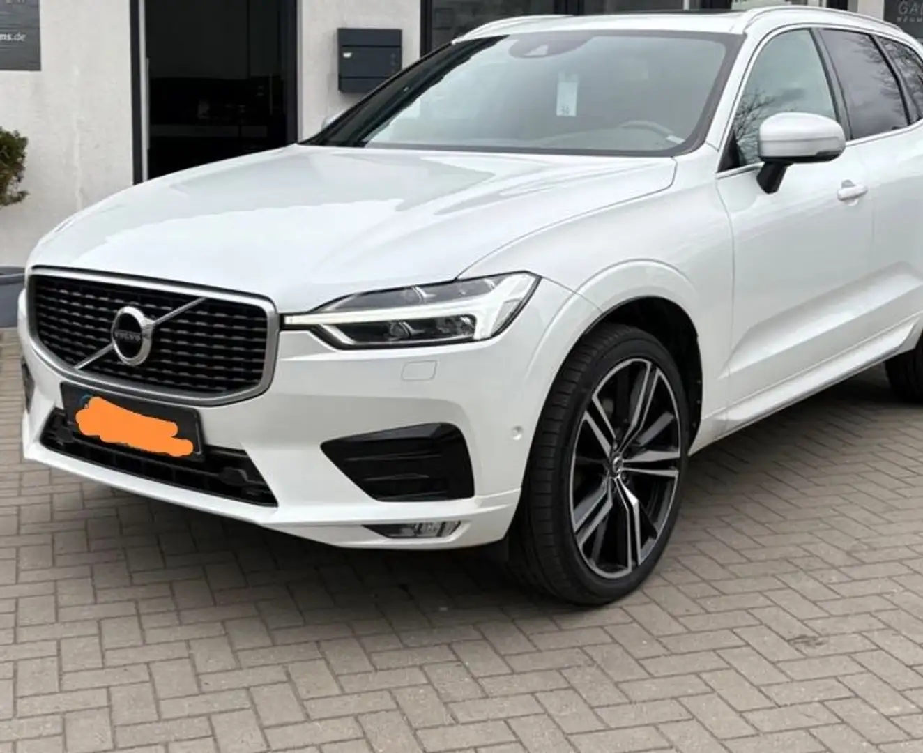 Volvo XC60 XC60 D5 AWD 220 ch R-Design Geartronic A - 1