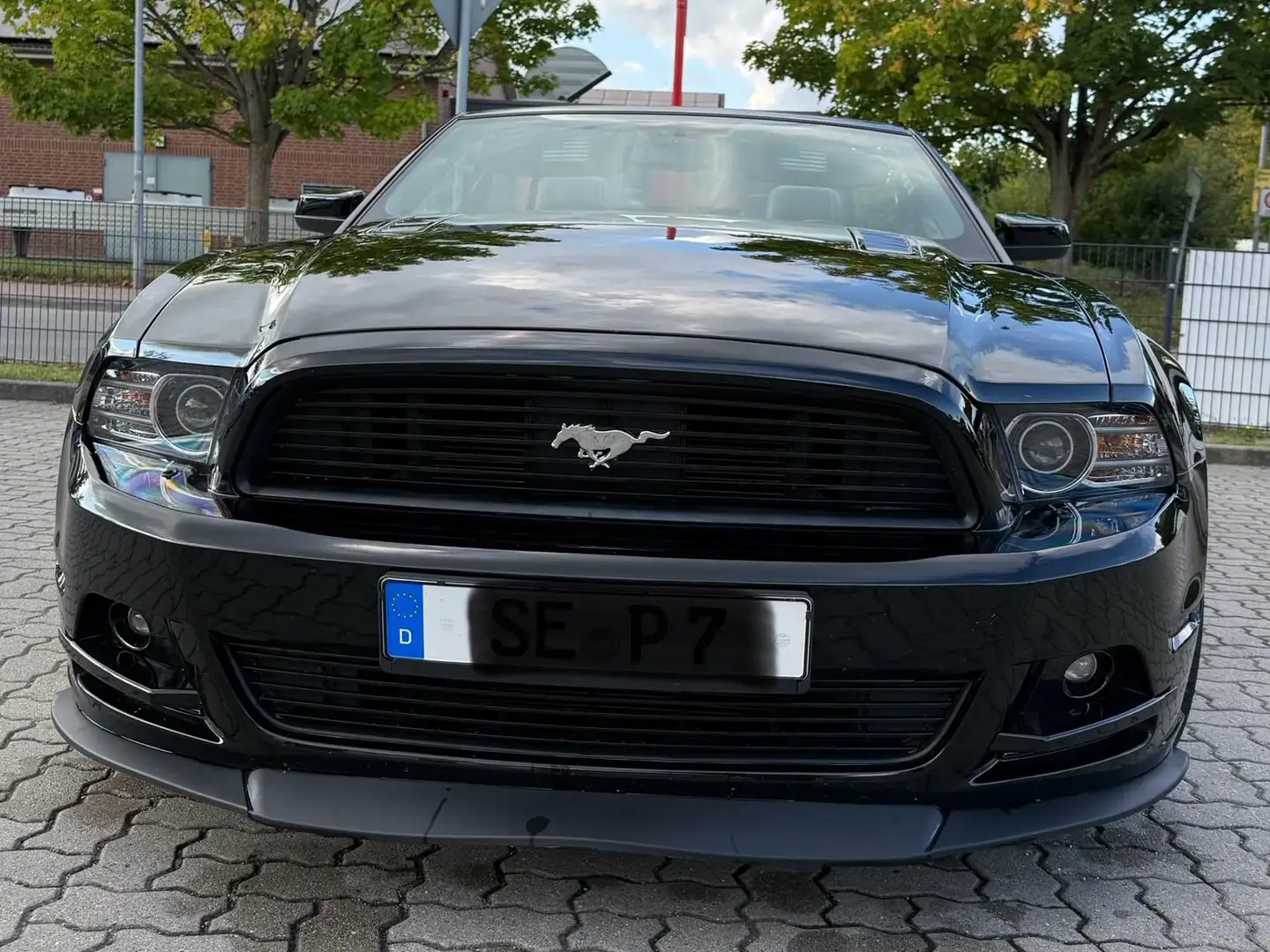 Ford Mustang Schwarz - 2