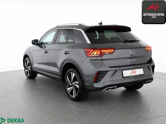 Volkswagen T-Roc view 2
