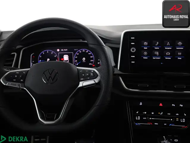 Volkswagen T-Roc view 14