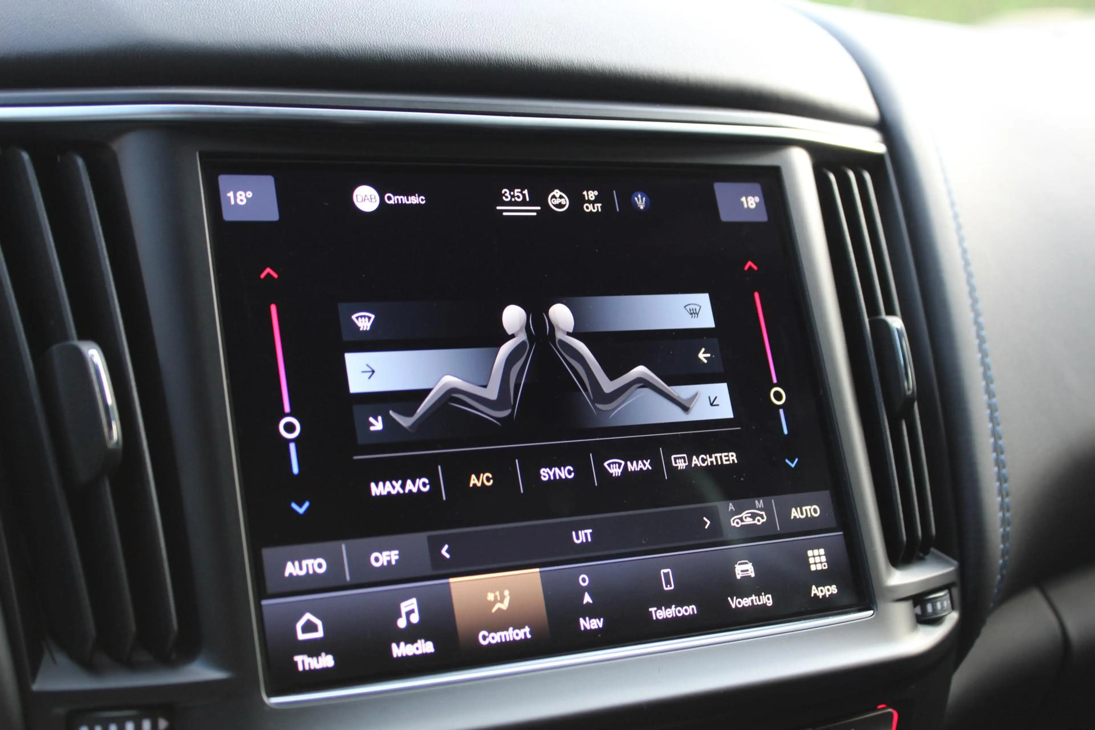Maserati Levante 2.0 Hybrid Executive | NL-AUTO! | CAMERA | CARPLAY — photo 43