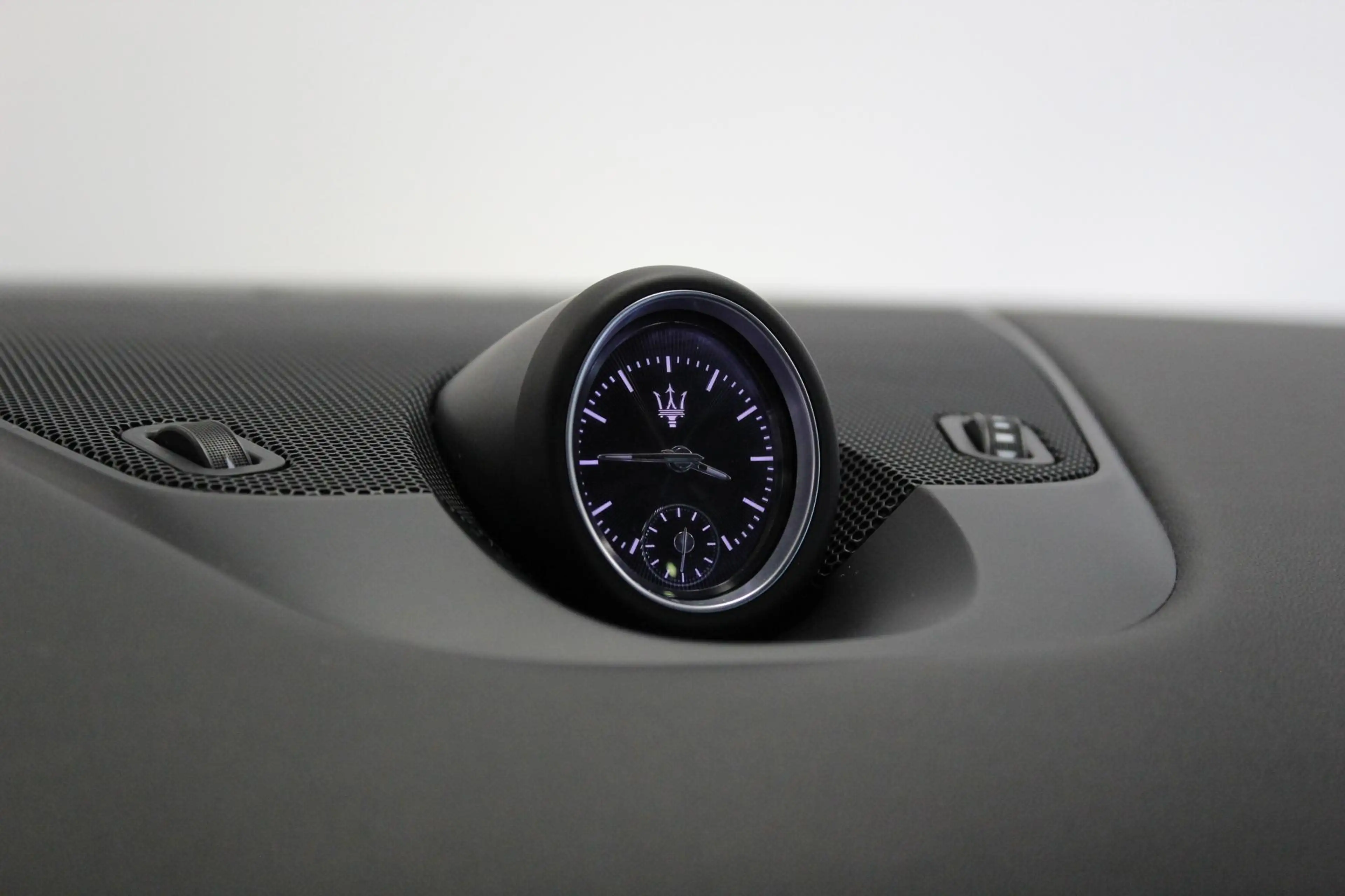 Maserati Levante 2.0 Hybrid Executive | NL-AUTO! | CAMERA | CARPLAY — photo 25