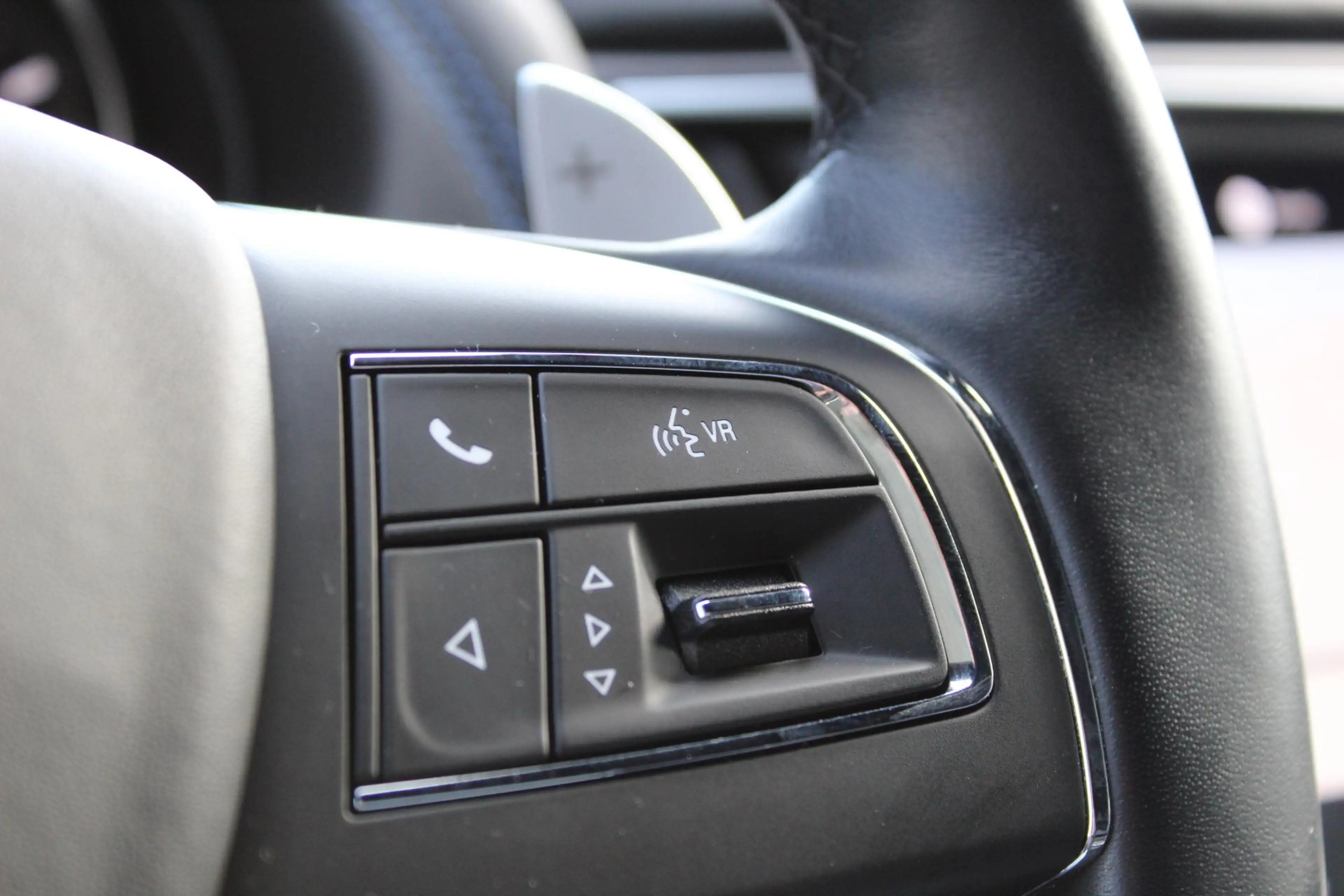 Maserati Levante 2.0 Hybrid Executive | NL-AUTO! | CAMERA | CARPLAY — photo 31