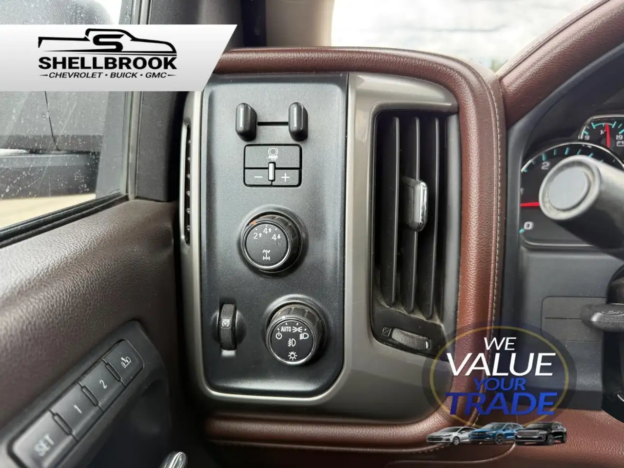 Chevrolet Silverado 2500 photo Chevrolet Silverado 2500