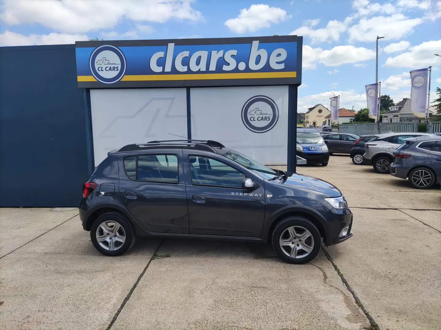 Dacia Sandero Sandero Stepway/Prestige/Automaat/Navi/Pdc/Cruise Grijs - 2