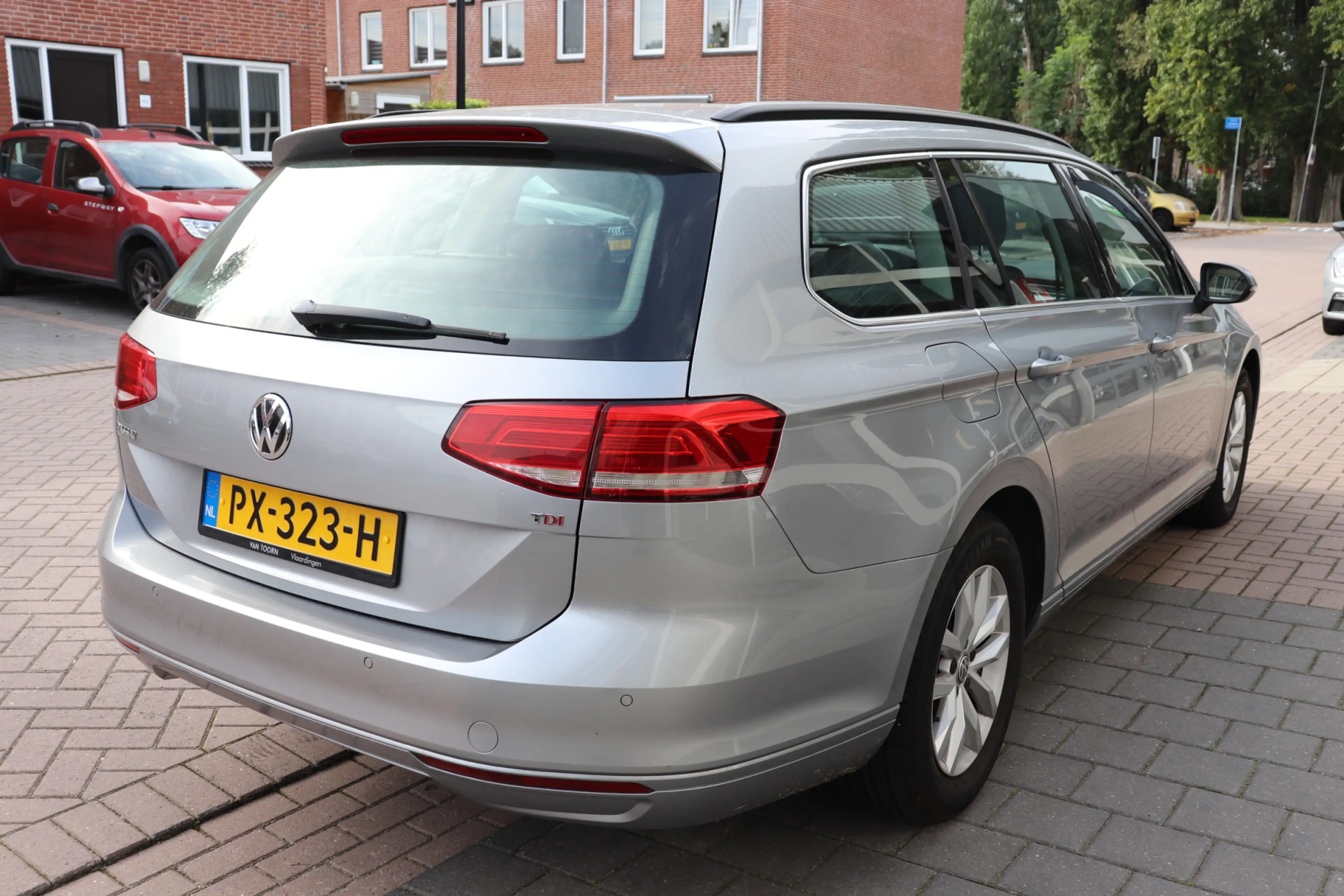 Volkswagen Passat Variant 1.6 TDI Comfortline Automaat. Lage km stand, eerst — photo 6