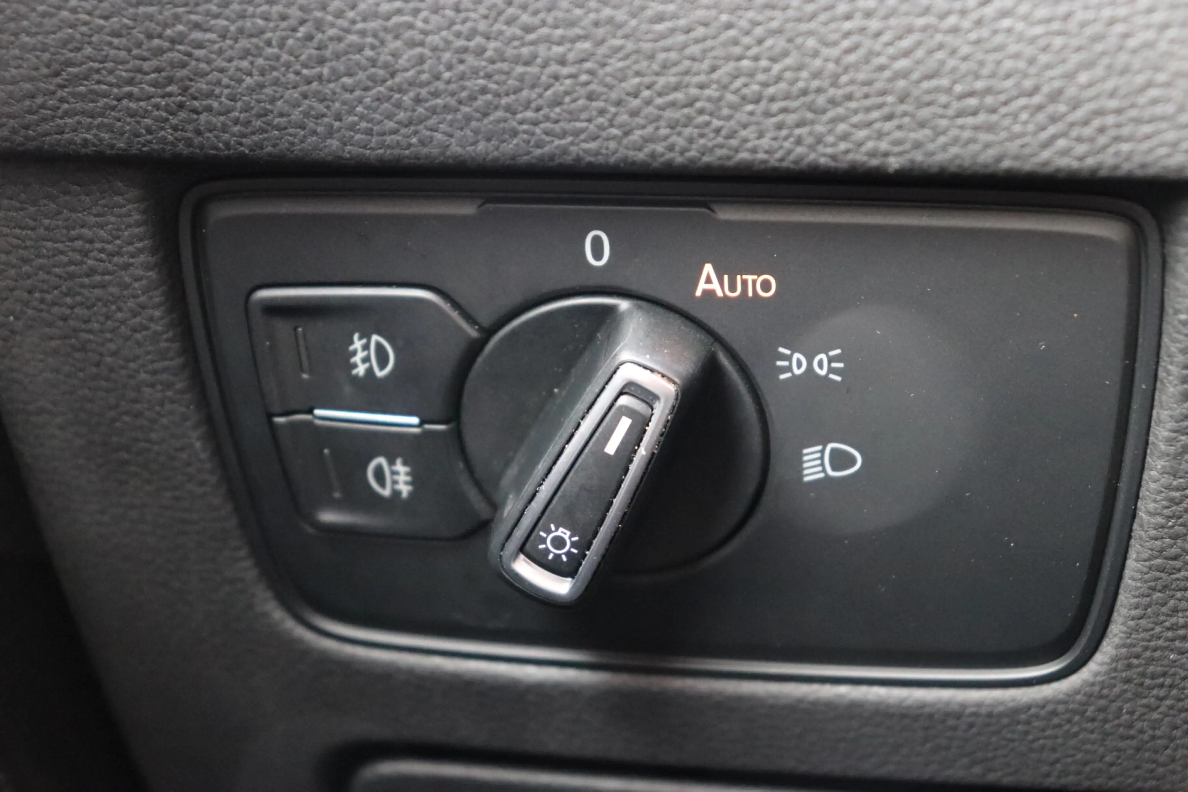 Volkswagen Passat Variant 1.6 TDI Comfortline Automaat. Lage km stand, eerst — photo 18