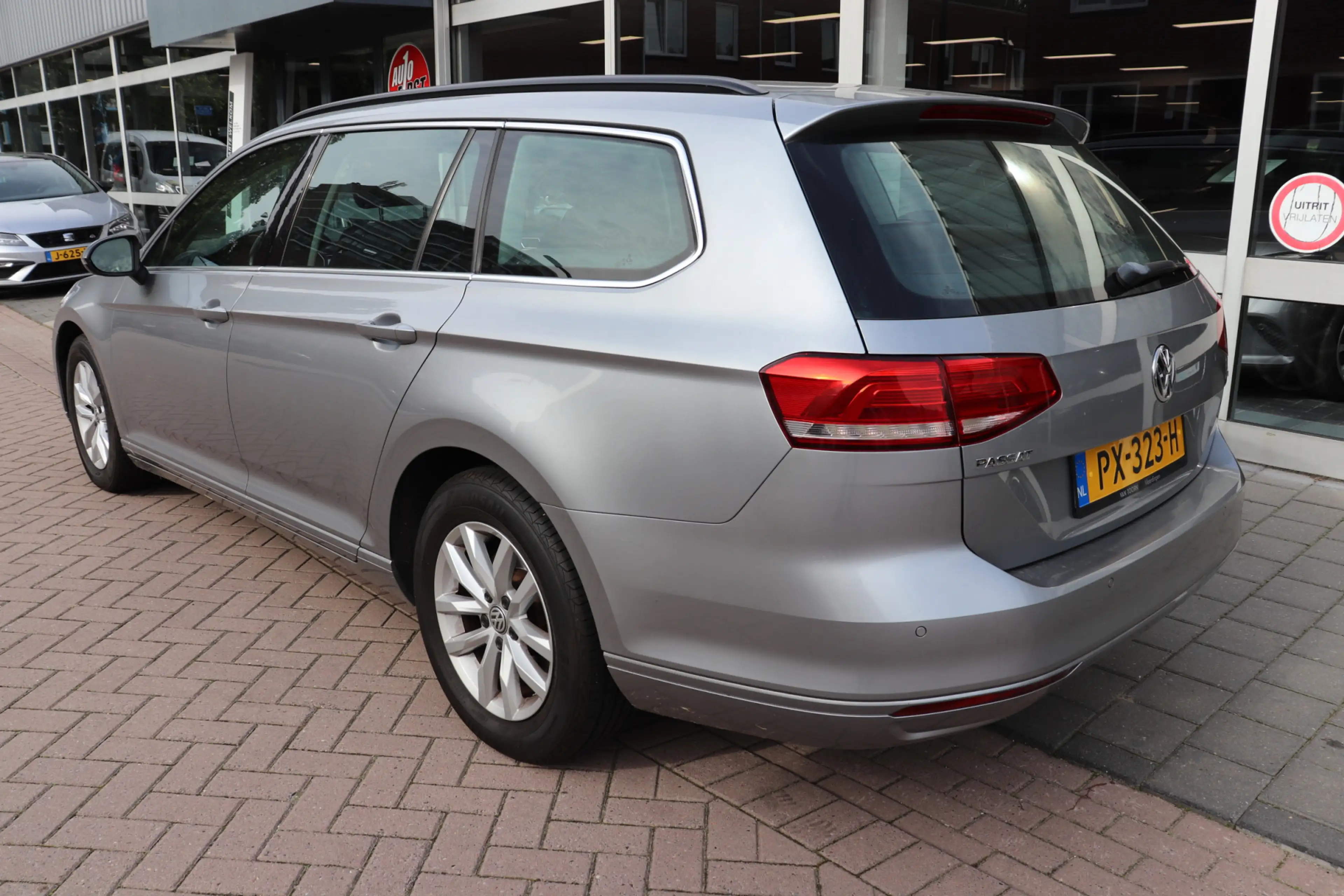Volkswagen Passat Variant 1.6 TDI Comfortline Automaat. Lage km stand, eerst — photo 8