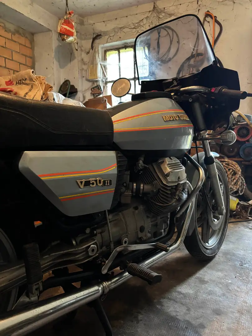 Moto Guzzi V 50 II Blu/Azzurro - 2