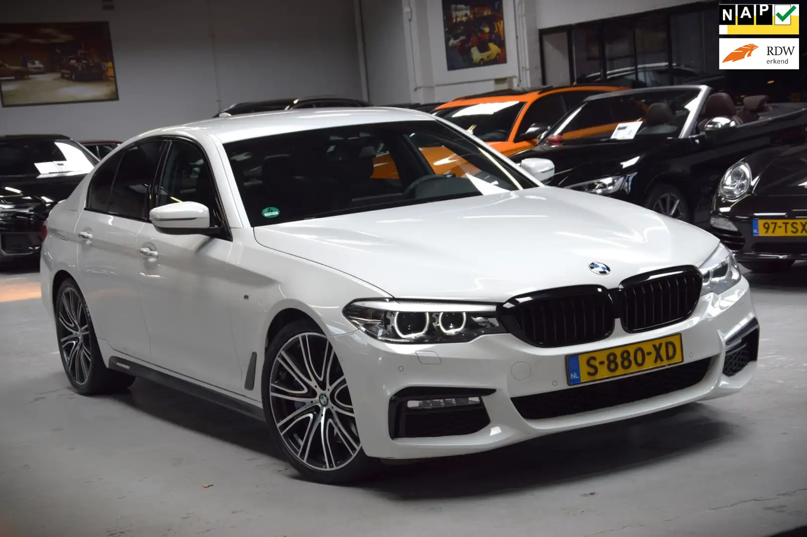 BMW 540 5-serie 540i High Executive M-Pakket 6-Cill|Navi|L Blanc - 1