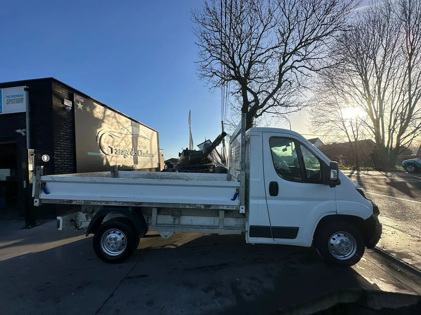 Peugeot Boxer 2.2 HDi - ! Benne Basculante ! - 2015 Wit - 2