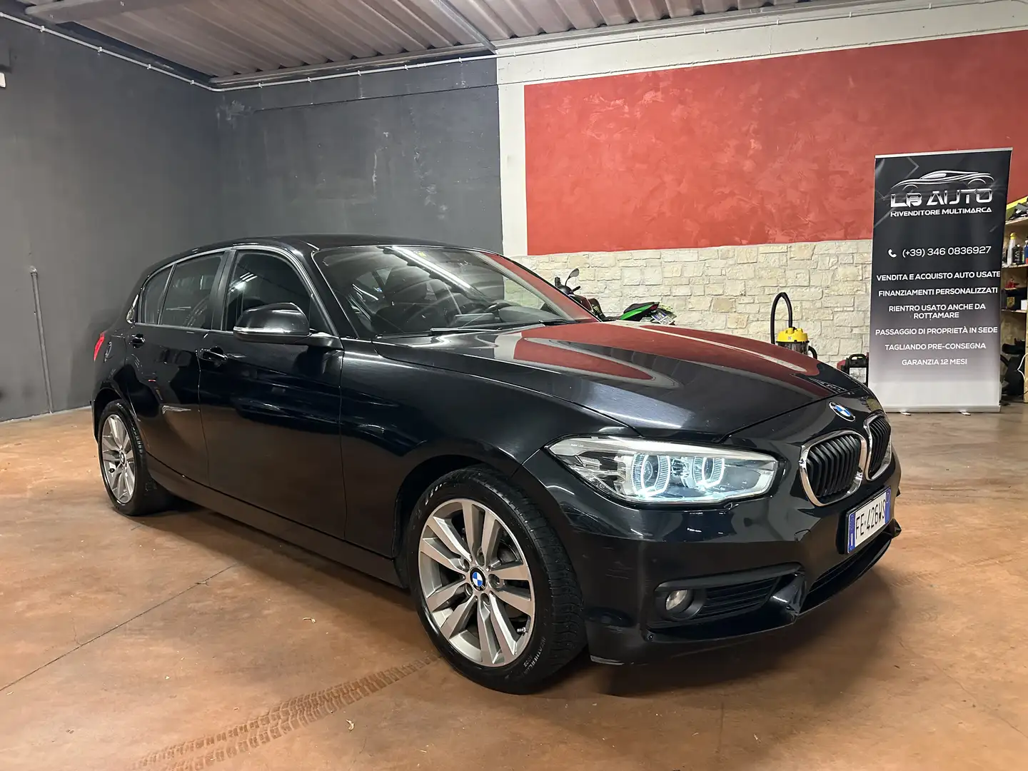 BMW 118 118d Advantage 5p auto - 1