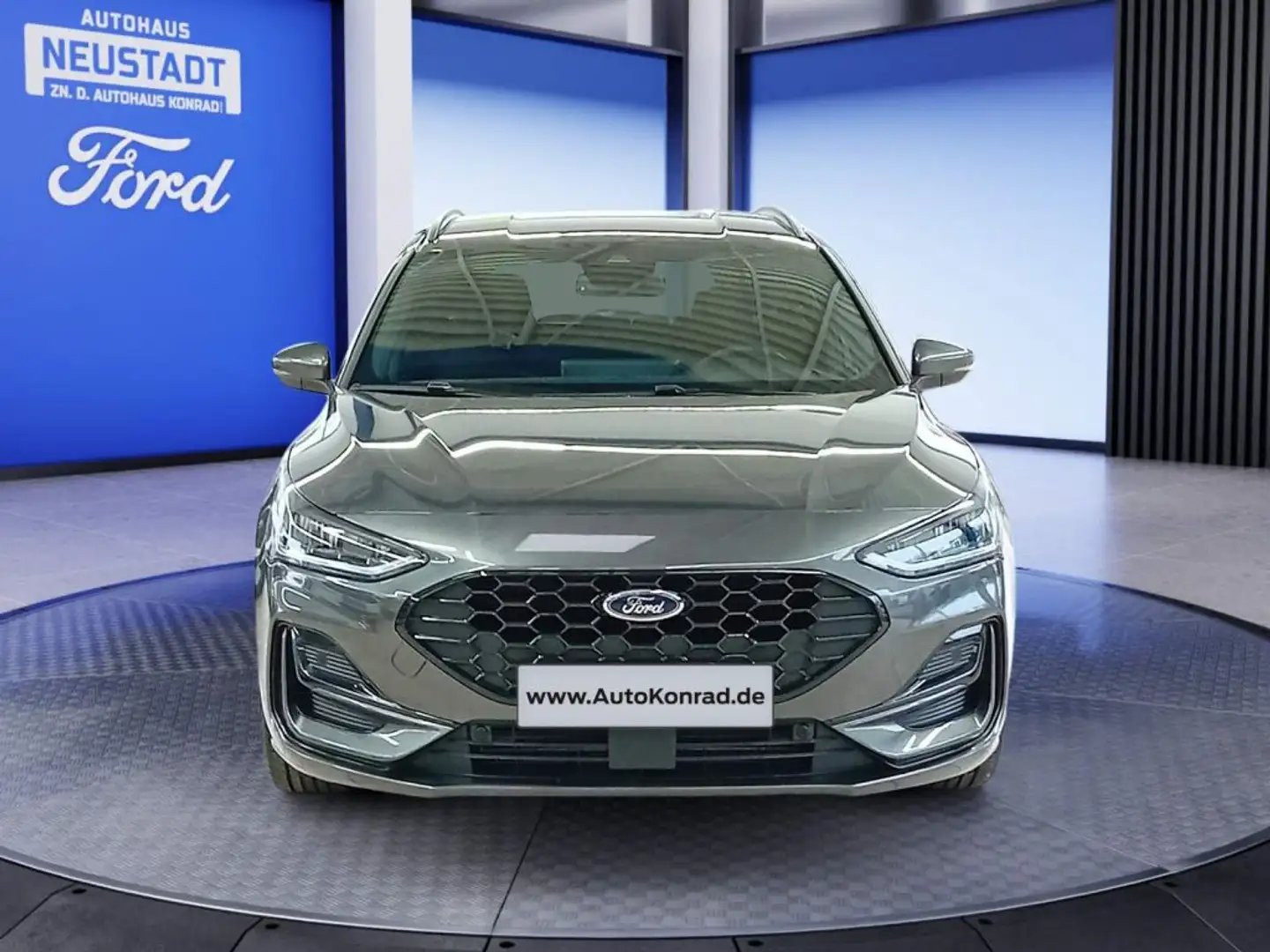 Ford Focus Turnier 1.0 MHEV Aut. ST-LINE X *WinterPk*ACC* Grijs - 2