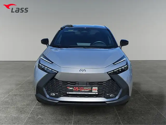 Toyota C-HR view 9