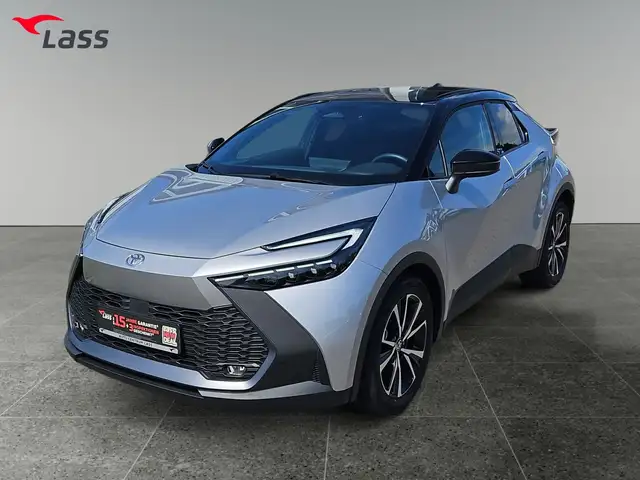 Toyota C-HR view 2