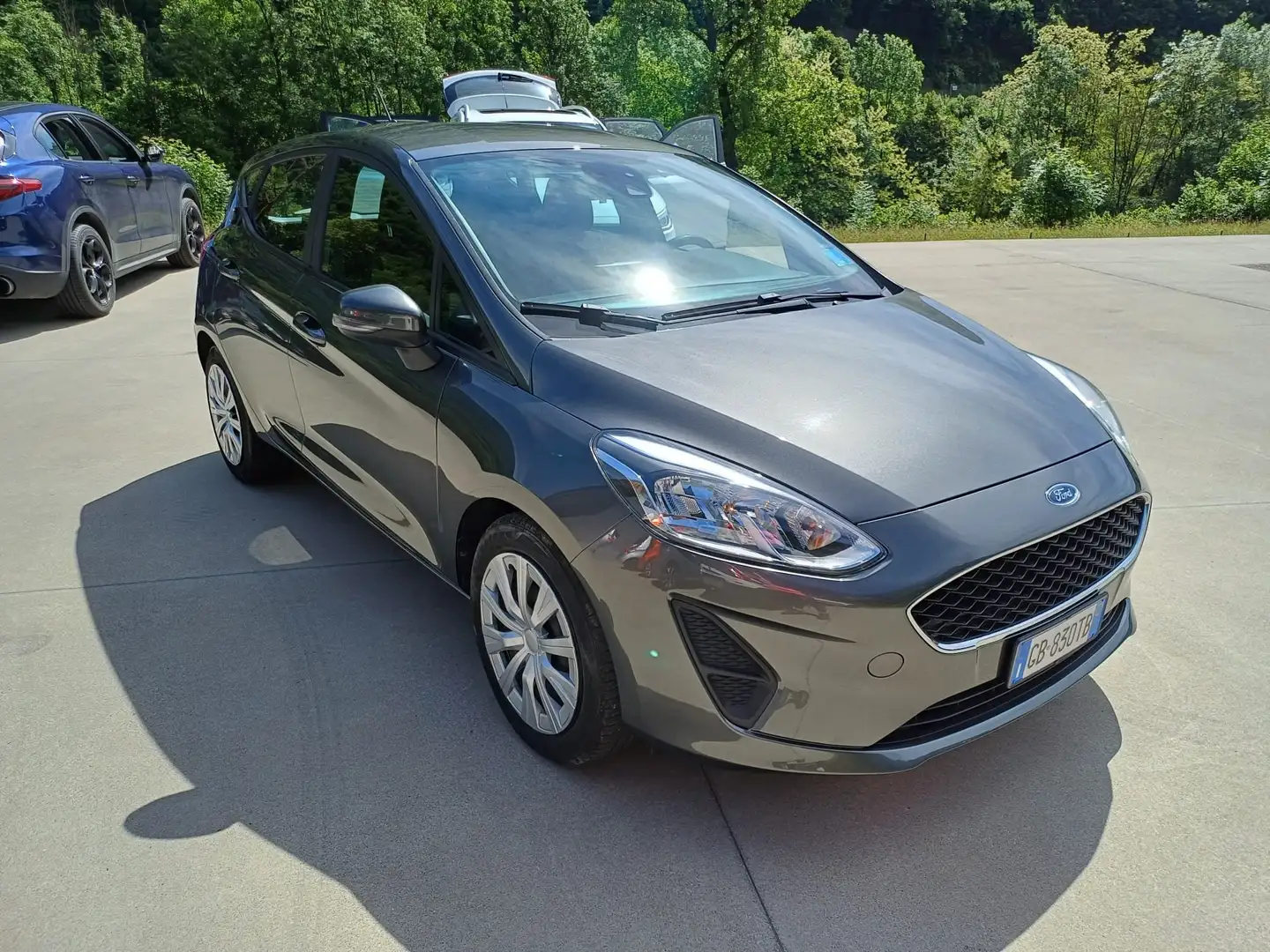 Ford Fiesta Fiesta 5p 1.1 Connect s Gris - 2