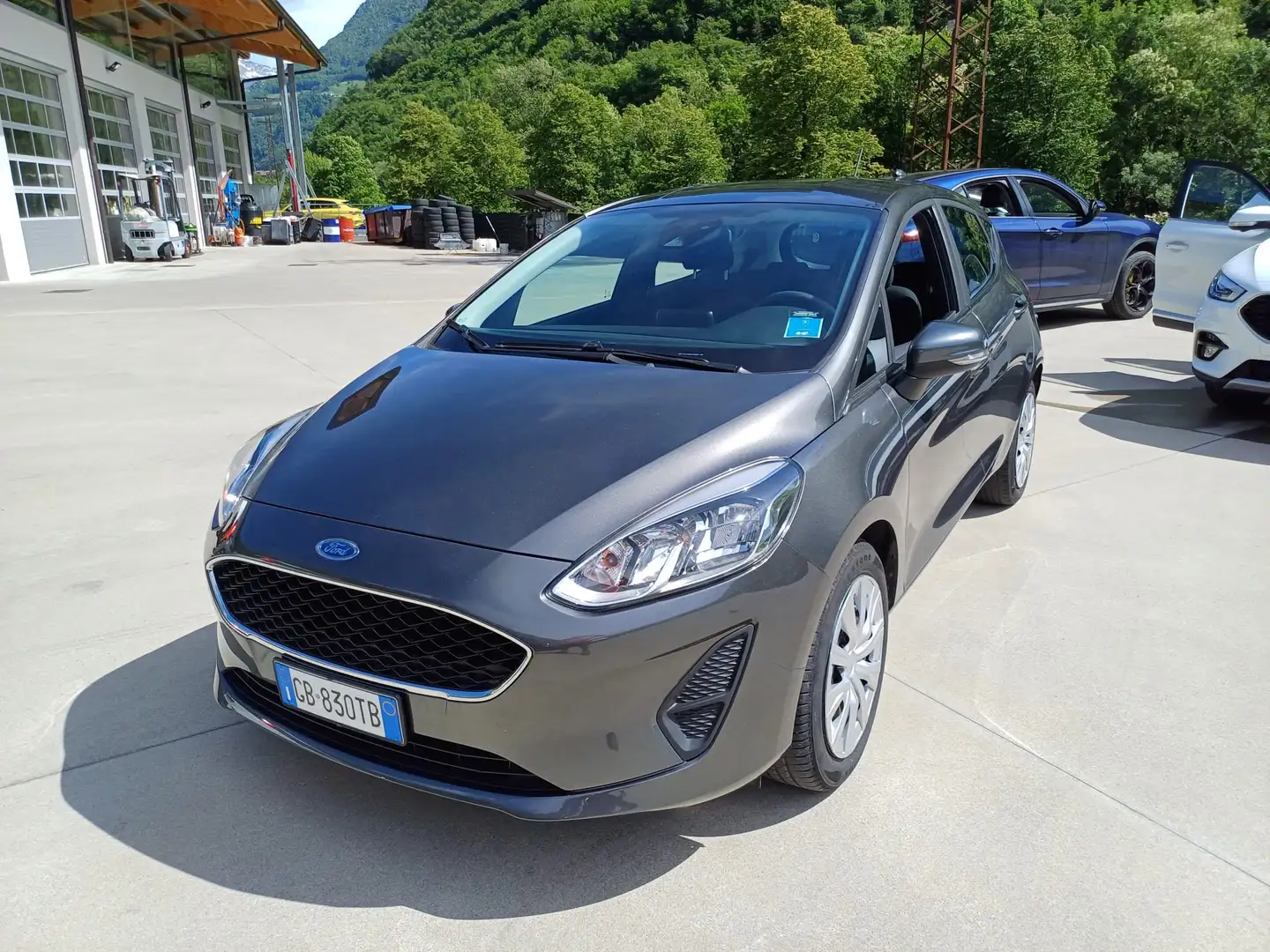 Ford Fiesta Fiesta 5p 1.1 Connect s Gris - 1