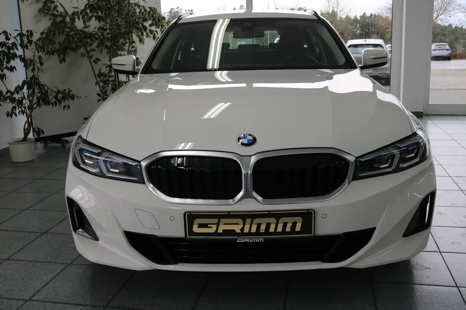 BMW 320 i   Head-Up DAB LED Komfortzg. Tempomat Shz Blanc - 2