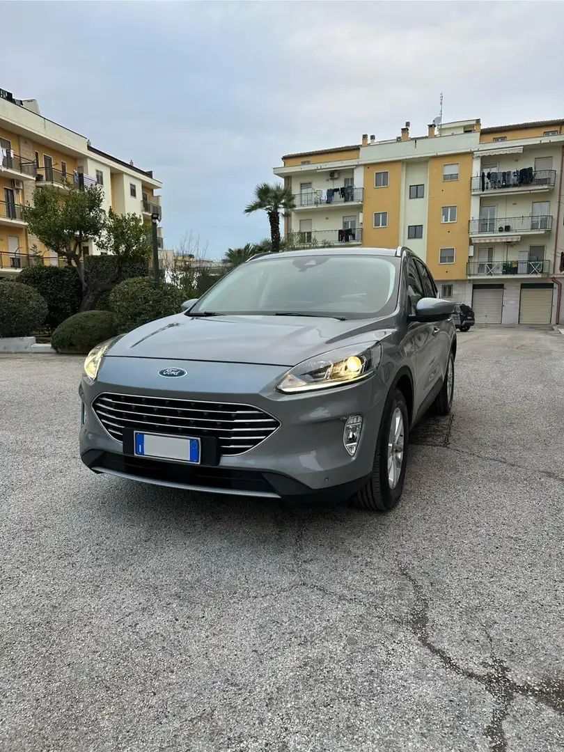 Ford Kuga 1.5 EcoBlue 120 CV aut. 2WD Titanium Gris - 1