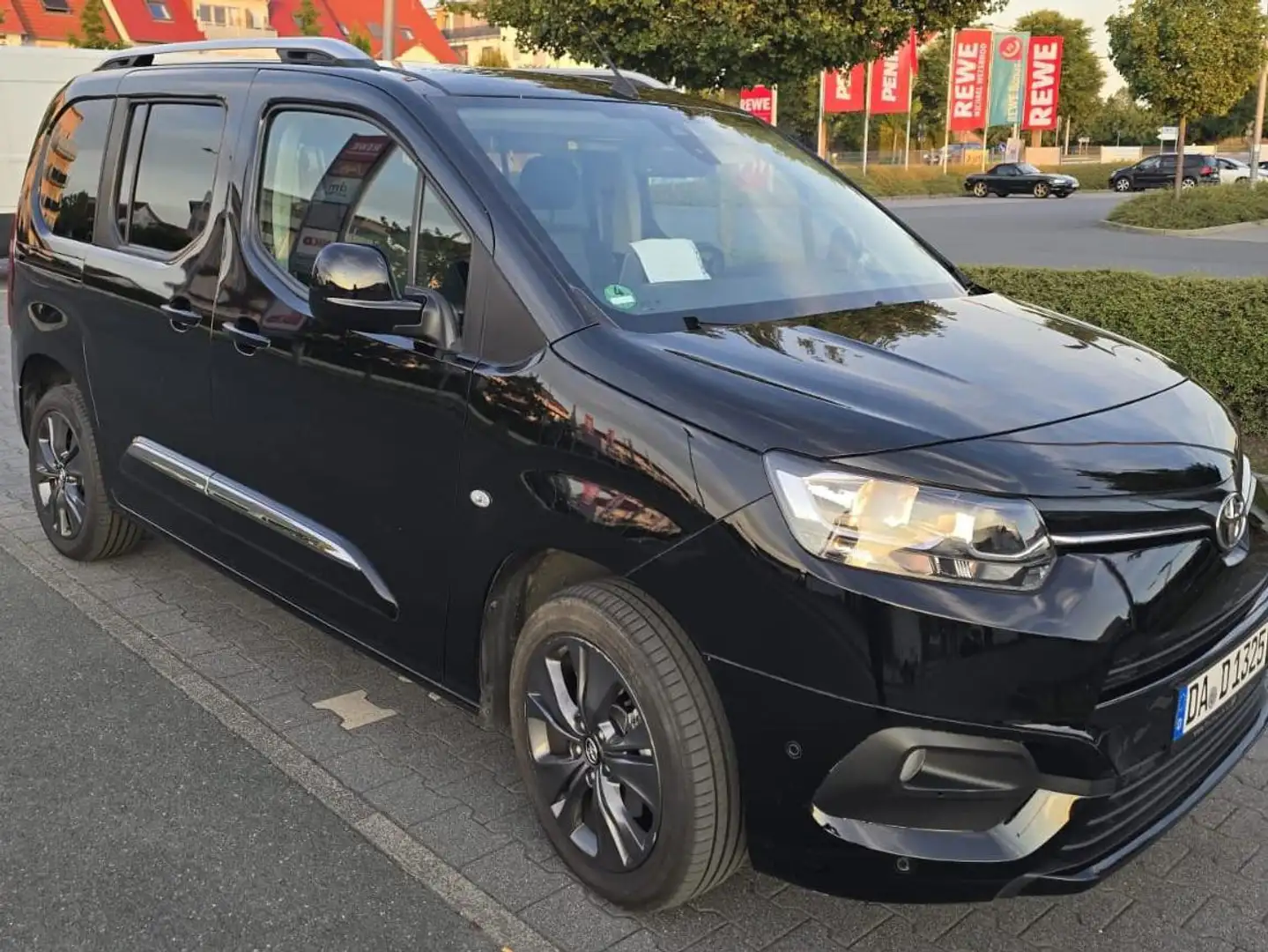 Toyota Proace City Proace City Verso 1.5 D-4D L1 Aut Executive Schwarz - 2
