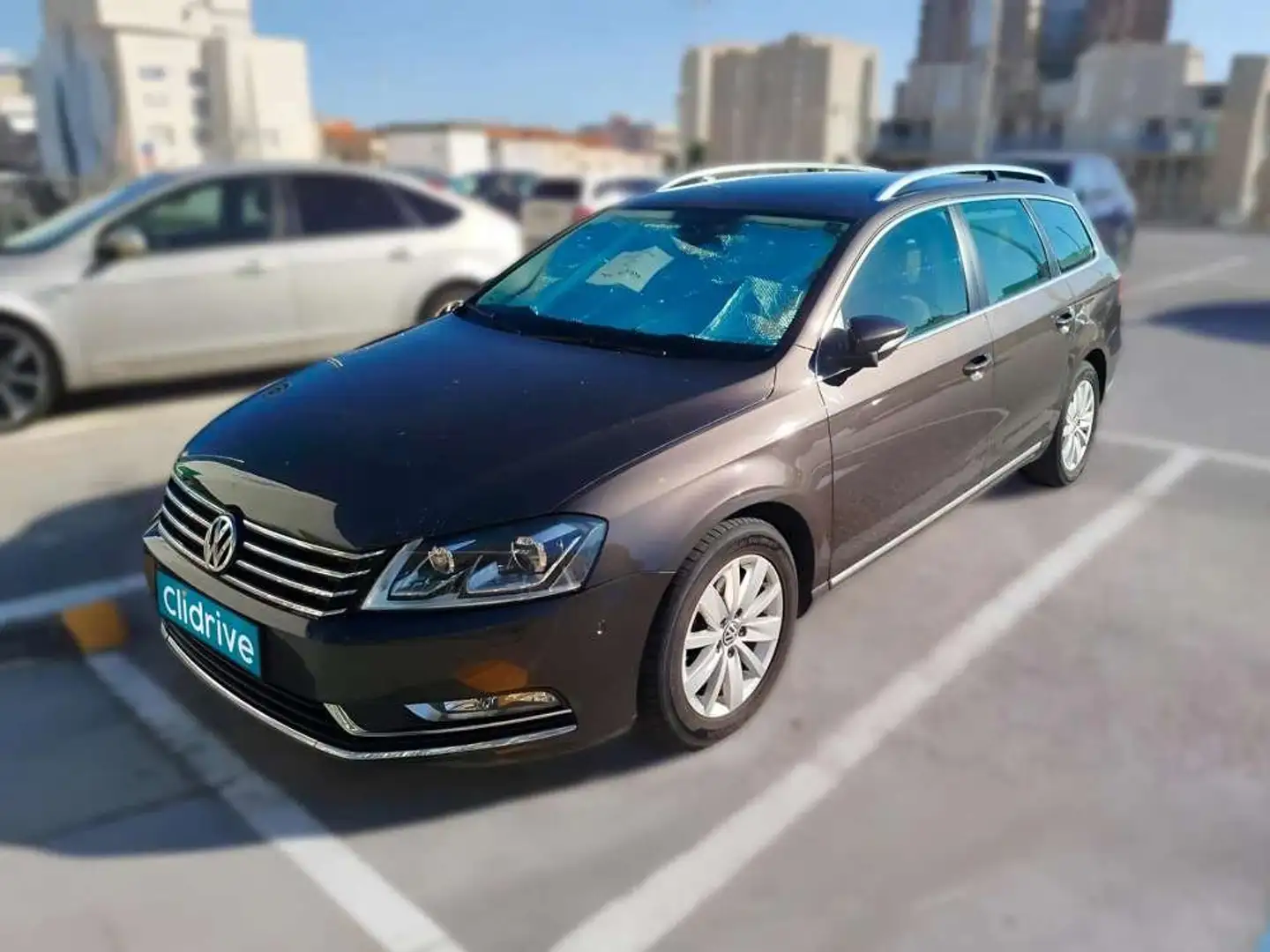 Volkswagen Passat Variant 2.0TDI CR Advance 4Motion Marrón - 2