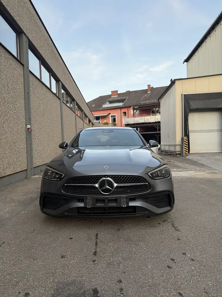 Mercedes-Benz C 220