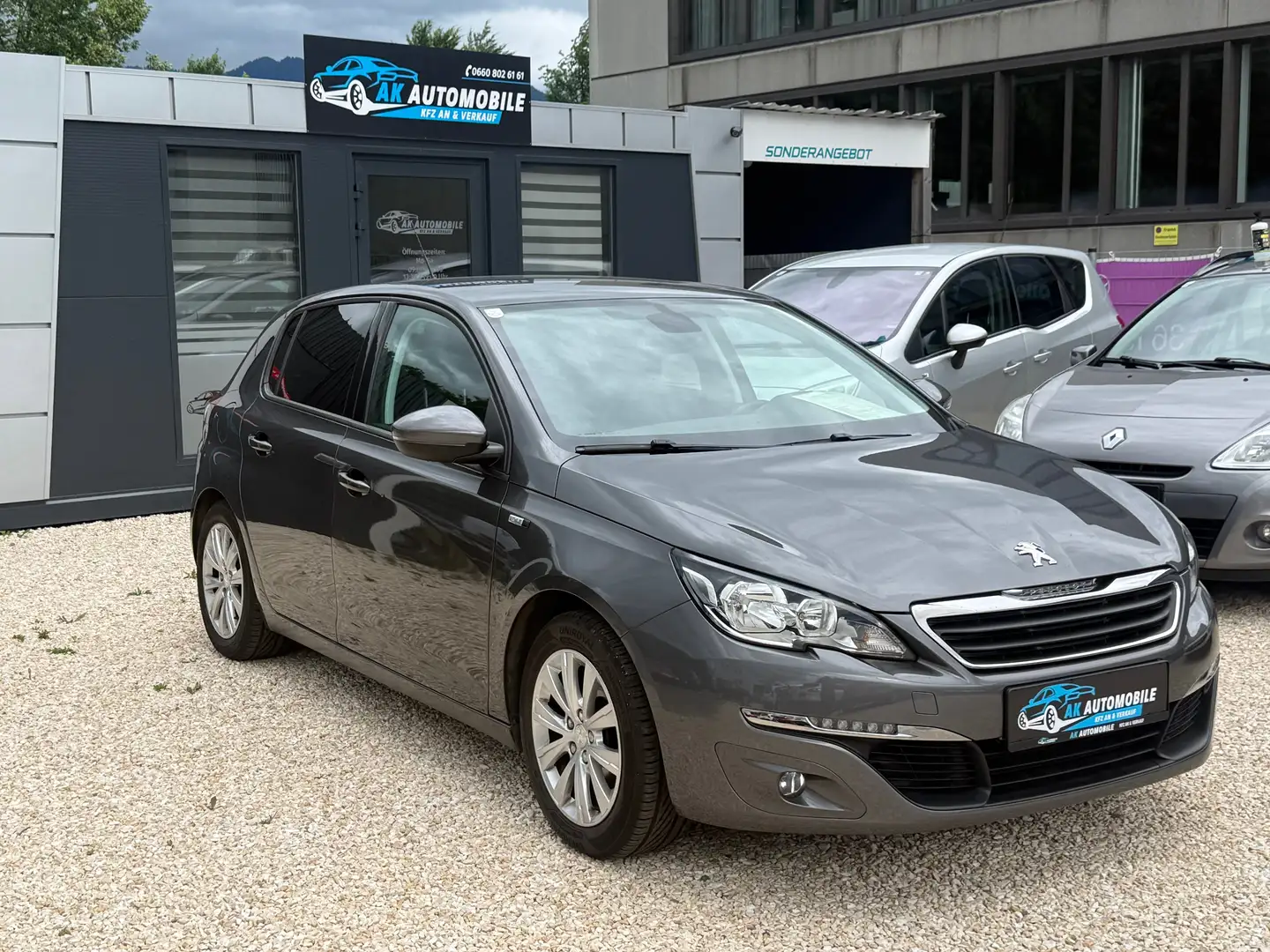 Peugeot 308 Style Grau - 2