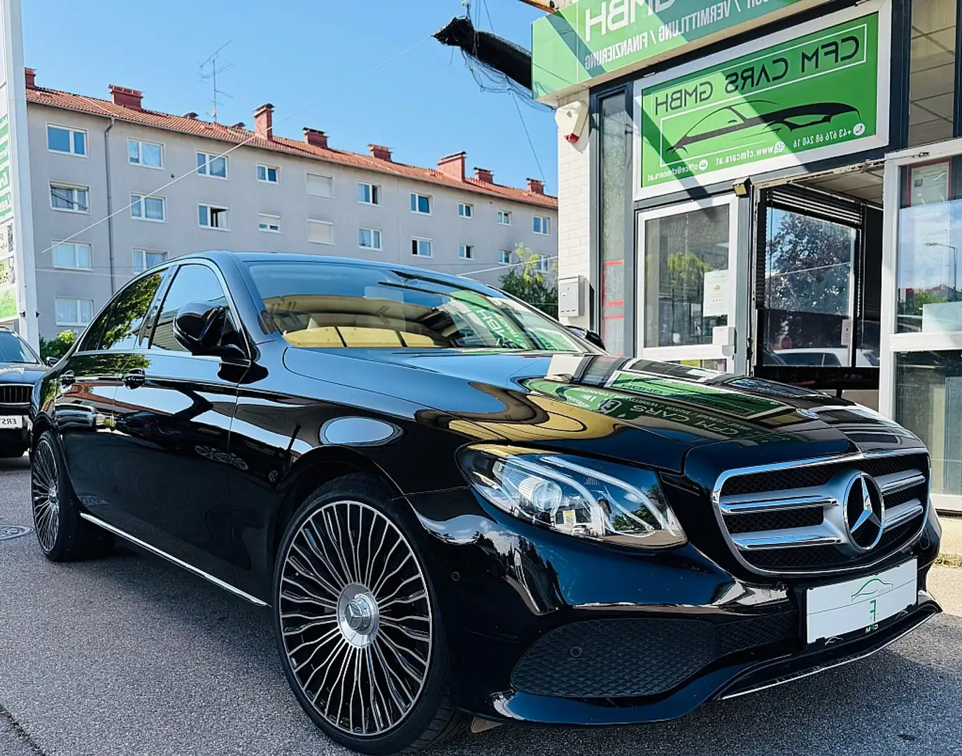 Mercedes-Benz E 350 d Aut. Schwarz - 2