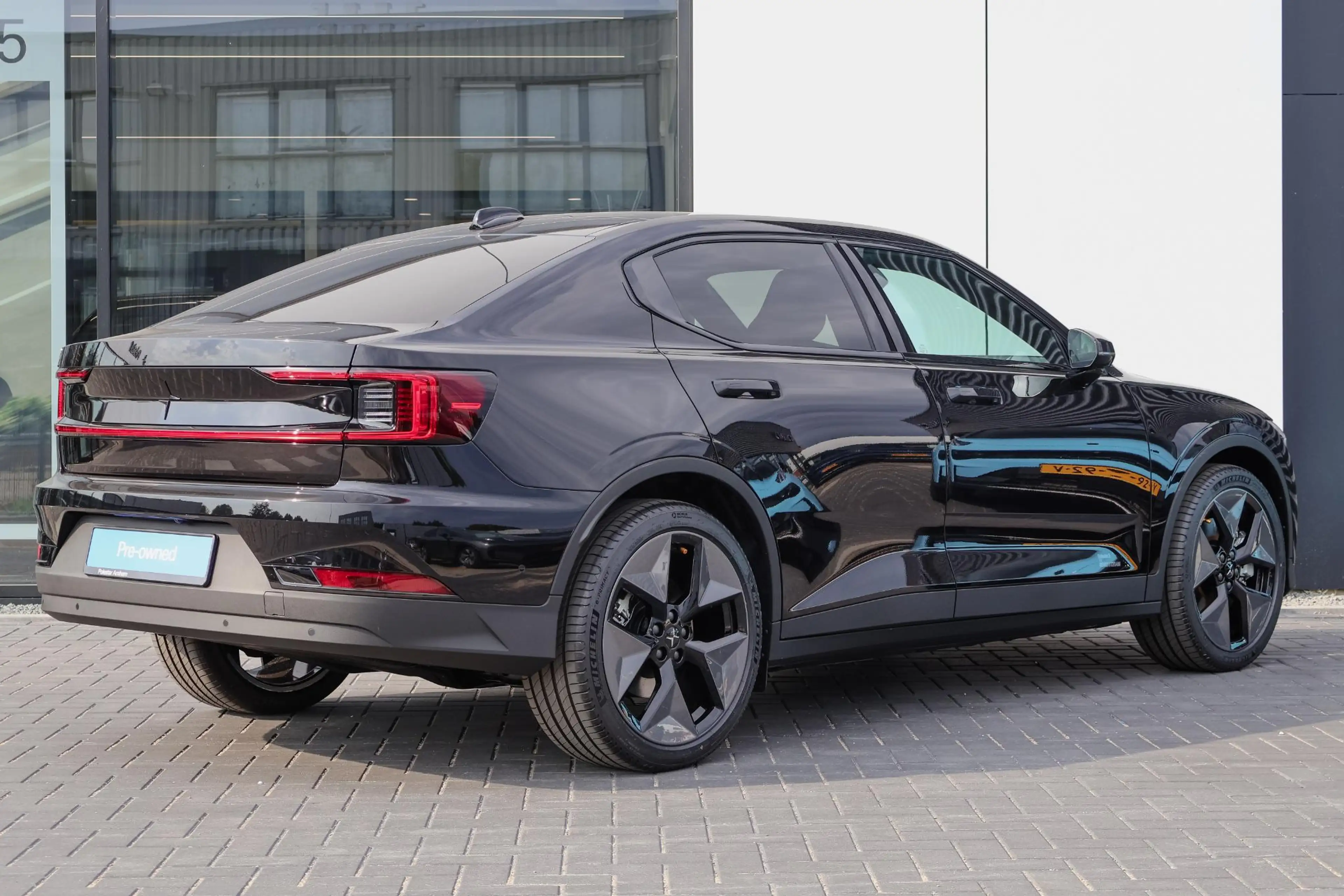Polestar 2 Long Range Single Motor Prime 82 kWh 20" Lichtmeta — photo 4