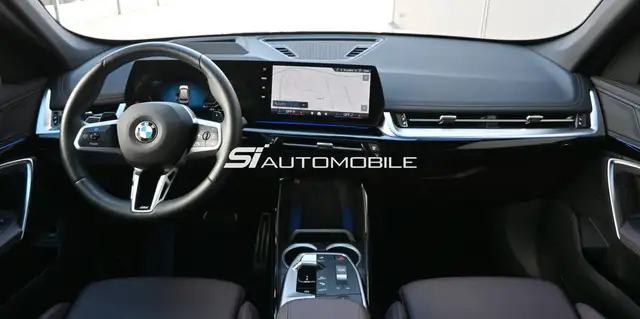 BMW X1 view 11