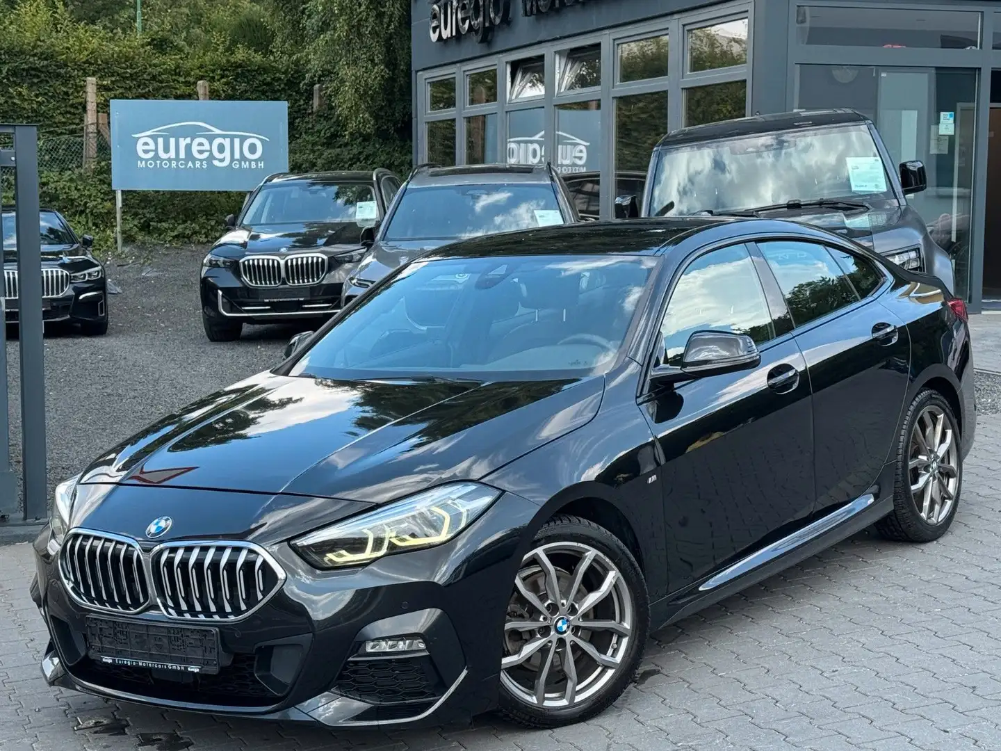 BMW 216 Gran Coupé Aut. 1 Hand - M Sportpaket /// Negru - 2