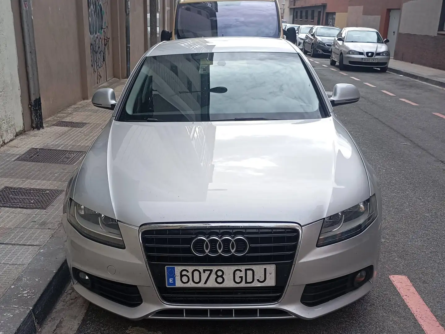 Audi A4 A4 2.0TDI Multitronic DPF 143 Gris - 1