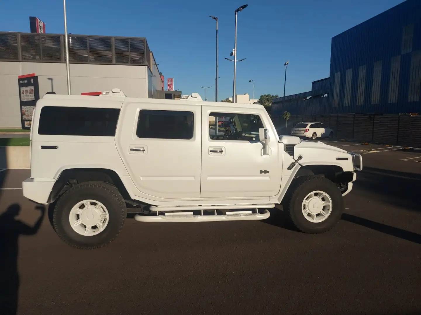 HUMMER H2 Neue Lackierung ,neu Itv ,neuer Kat ,neue Reifen Blanco - 1