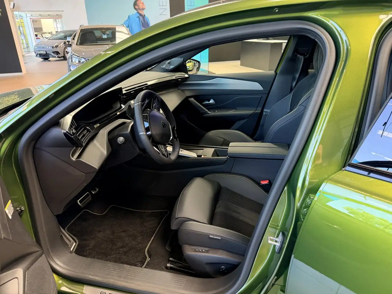 Peugeot 408 2026 — фото 11