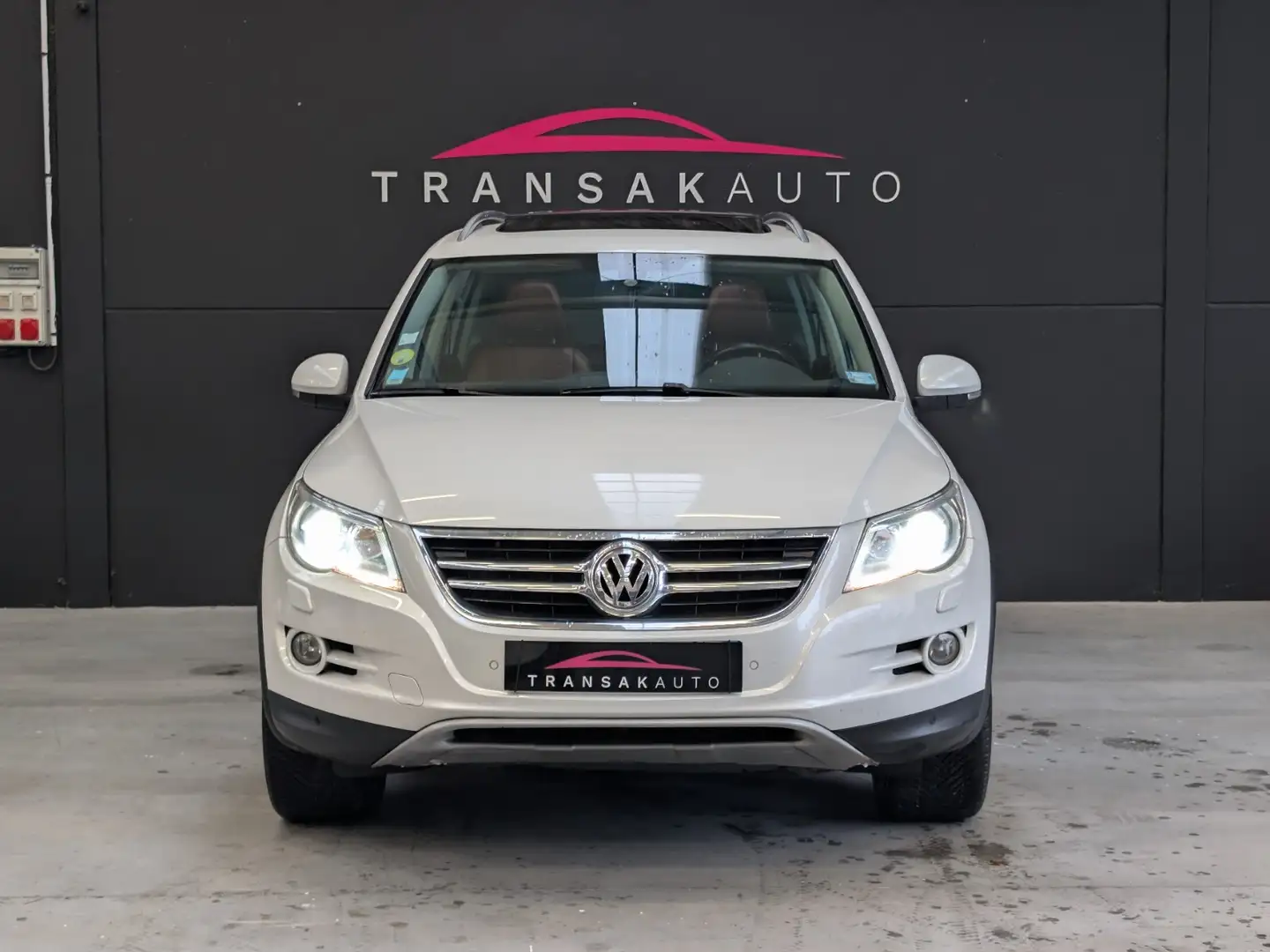 Volkswagen Tiguan Tiguan 2.0 TDI 140 FAP Track \u0026amp; Avenue 4Motion Tiptronic A Blanc - 2