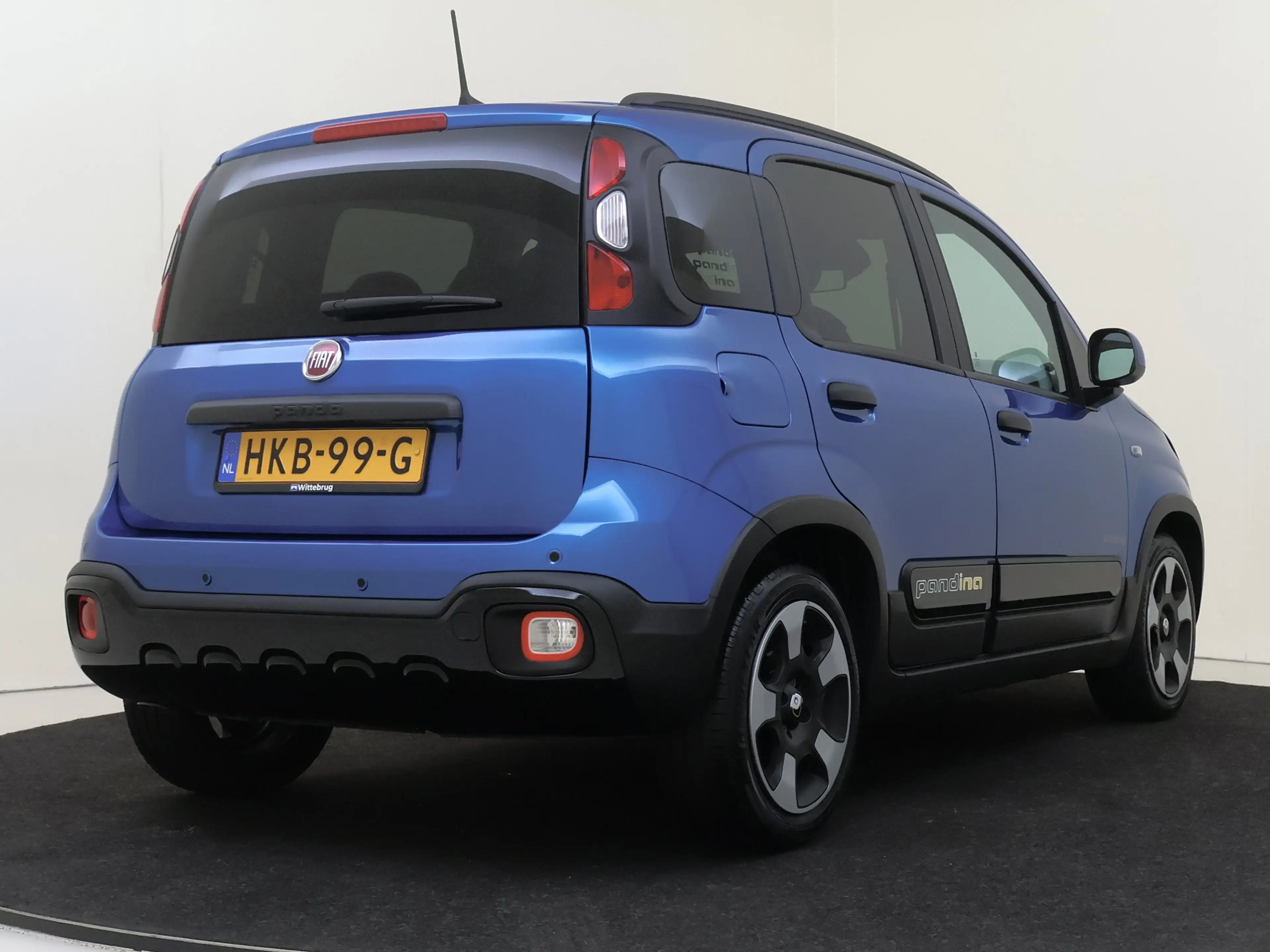 Fiat Panda 1.0 Hybrid Pandina — photo 11