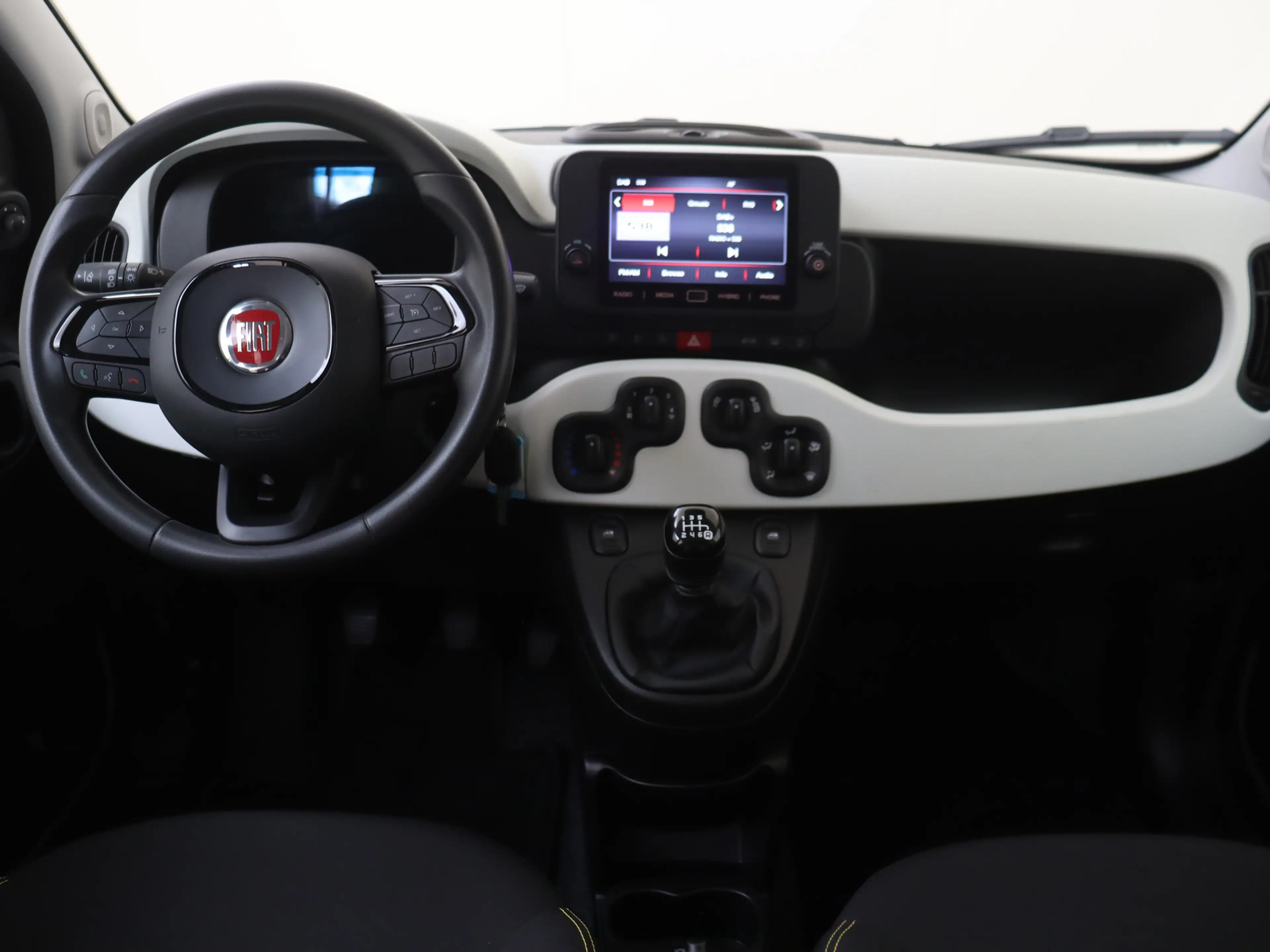 Fiat Panda 1.0 Hybrid Pandina — photo 5