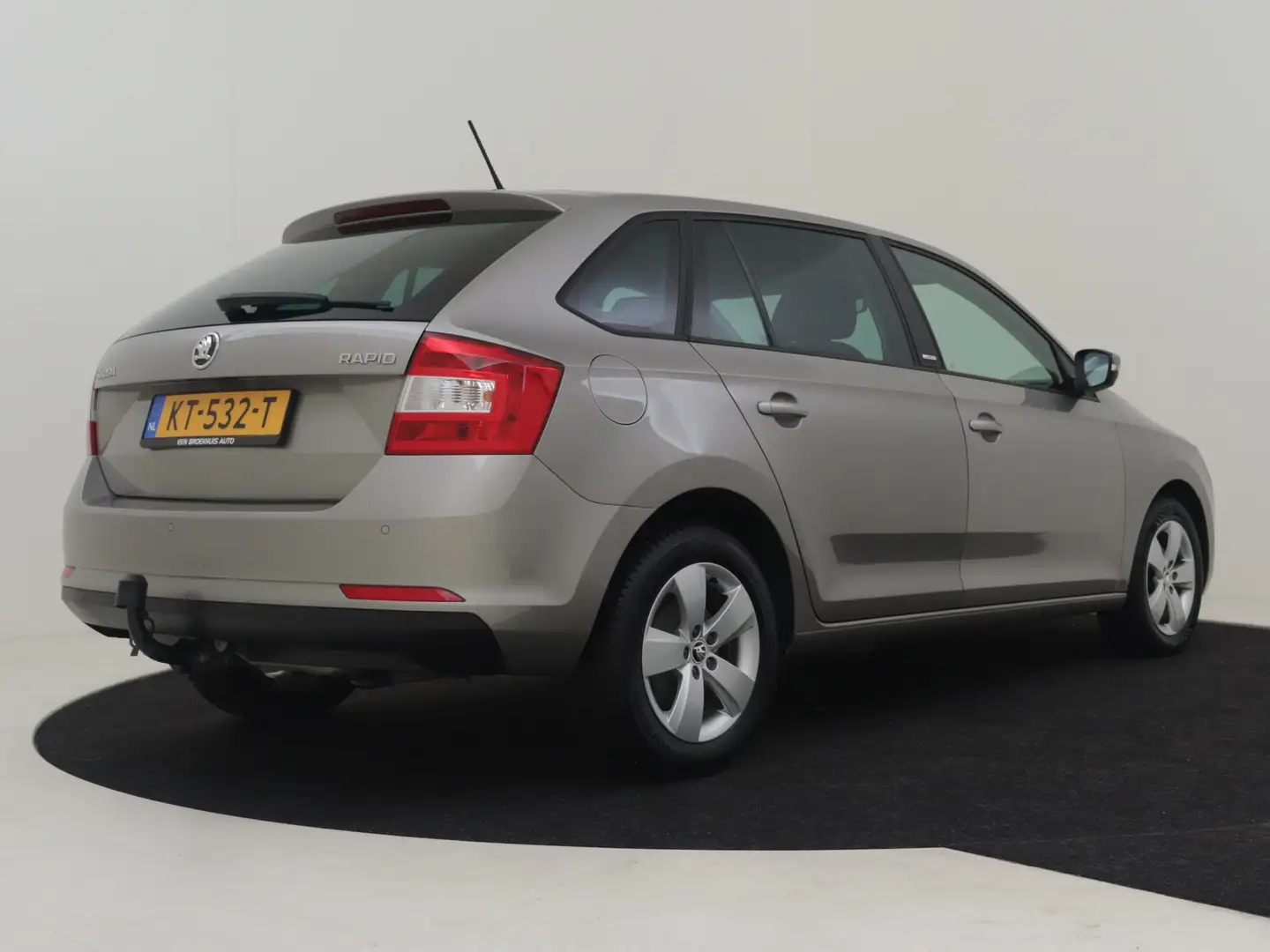 Skoda Rapid/Spaceback 1.2 TSI Greentech JOY DSG/Automaat | Trekhaak | St Jaune - 2